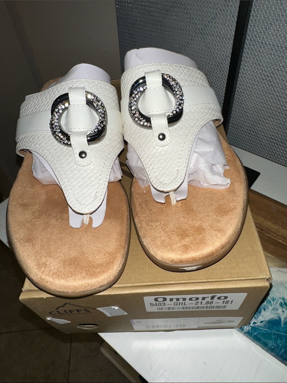 Cliffs by WHITE MOUNTAIN Girls White Rhinestone Buckle Thong Sandals